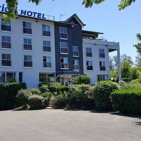 Kyriad En Bresse Hotel