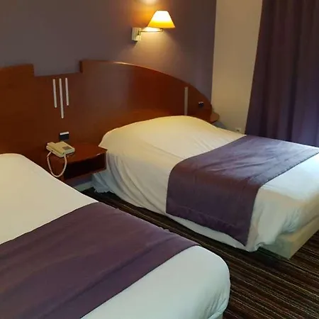 מלון Kyriad En Bresse 3*