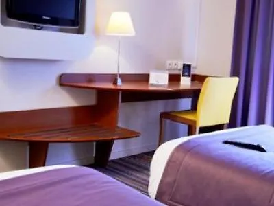 Hotel Kyriad En Bresse 3*
