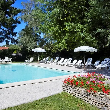 Kyriad En Bresse Hotel