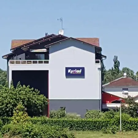 Szálloda Kyriad En Bresse