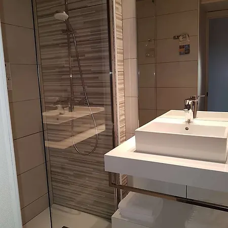 Hotel Kyriad En Bresse Bourg-en-Bresse