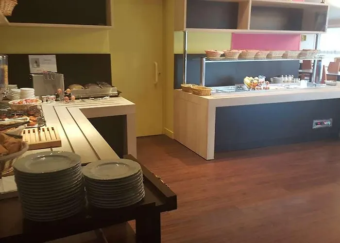 Kyriad En Bresse Otel